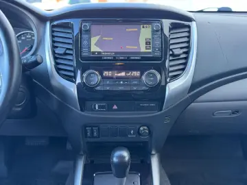 MITSUBISHI L200 4WD Final Edition