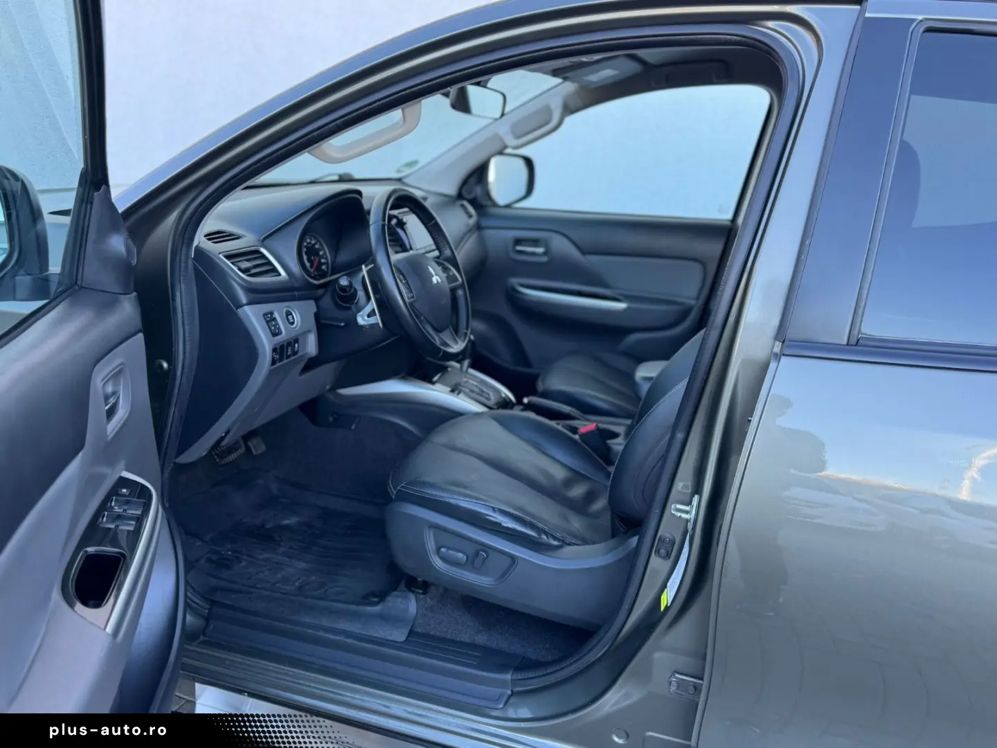 MITSUBISHI L200 4WD Final Edition