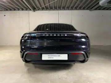 PORSCHE Taycan 4S   Massagefunktion   BOSE   LED-Matrix
