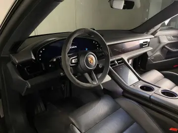 PORSCHE Taycan 4S   Massagefunktion   BOSE   LED-Matrix