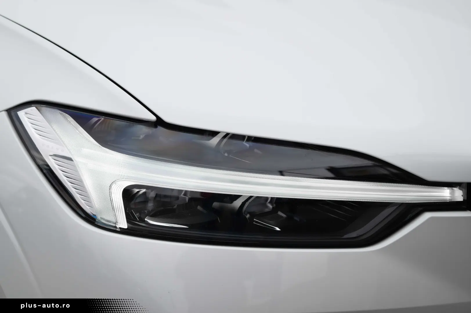 Volvo XC 60 T6 AWD Recharge Geartronic R-Design