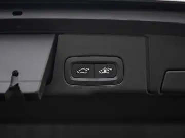 Volvo XC 60 T6 AWD Recharge Geartronic R-Design