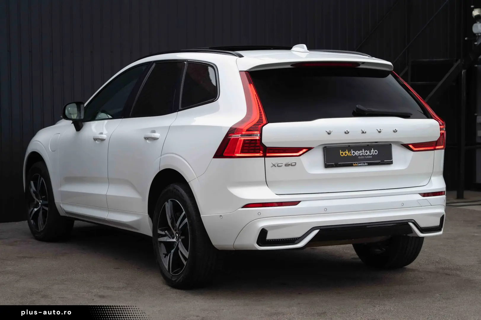 Volvo XC 60 T6 AWD Recharge Geartronic R-Design