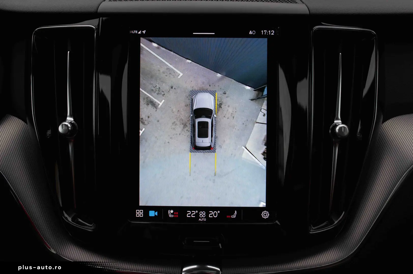 Volvo XC 60 T6 AWD Recharge Geartronic R-Design