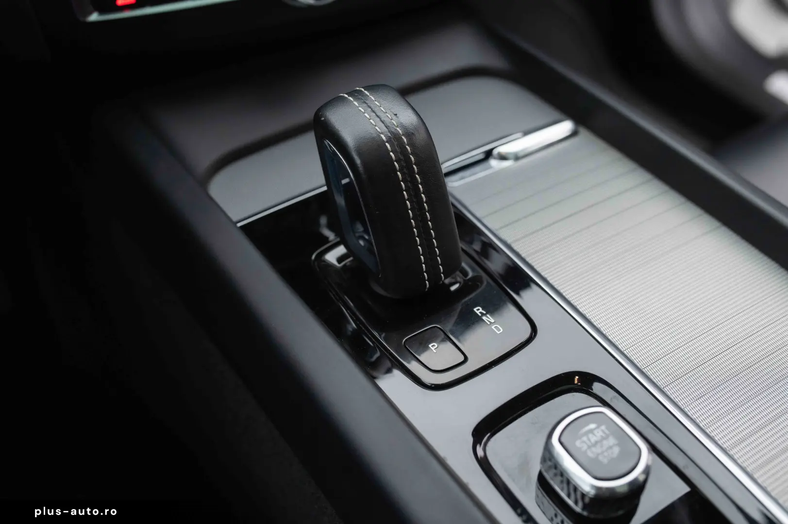 Volvo XC 60 T6 AWD Recharge Geartronic R-Design