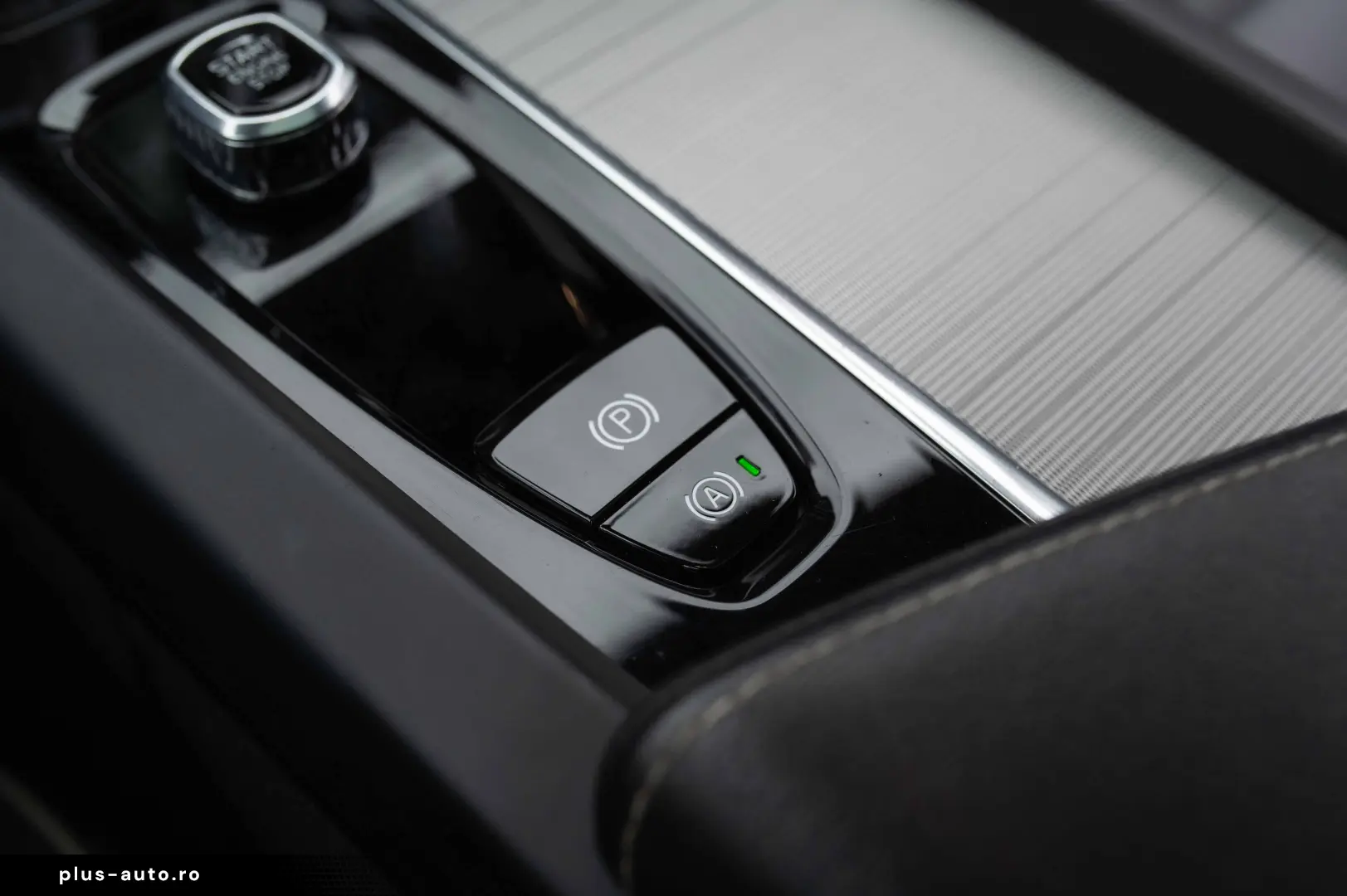 Volvo XC 60 T6 AWD Recharge Geartronic R-Design
