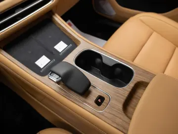 NEW SERES 5 EV COUPE 4WD