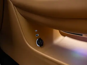 NEW SERES 5 EV COUPE 4WD