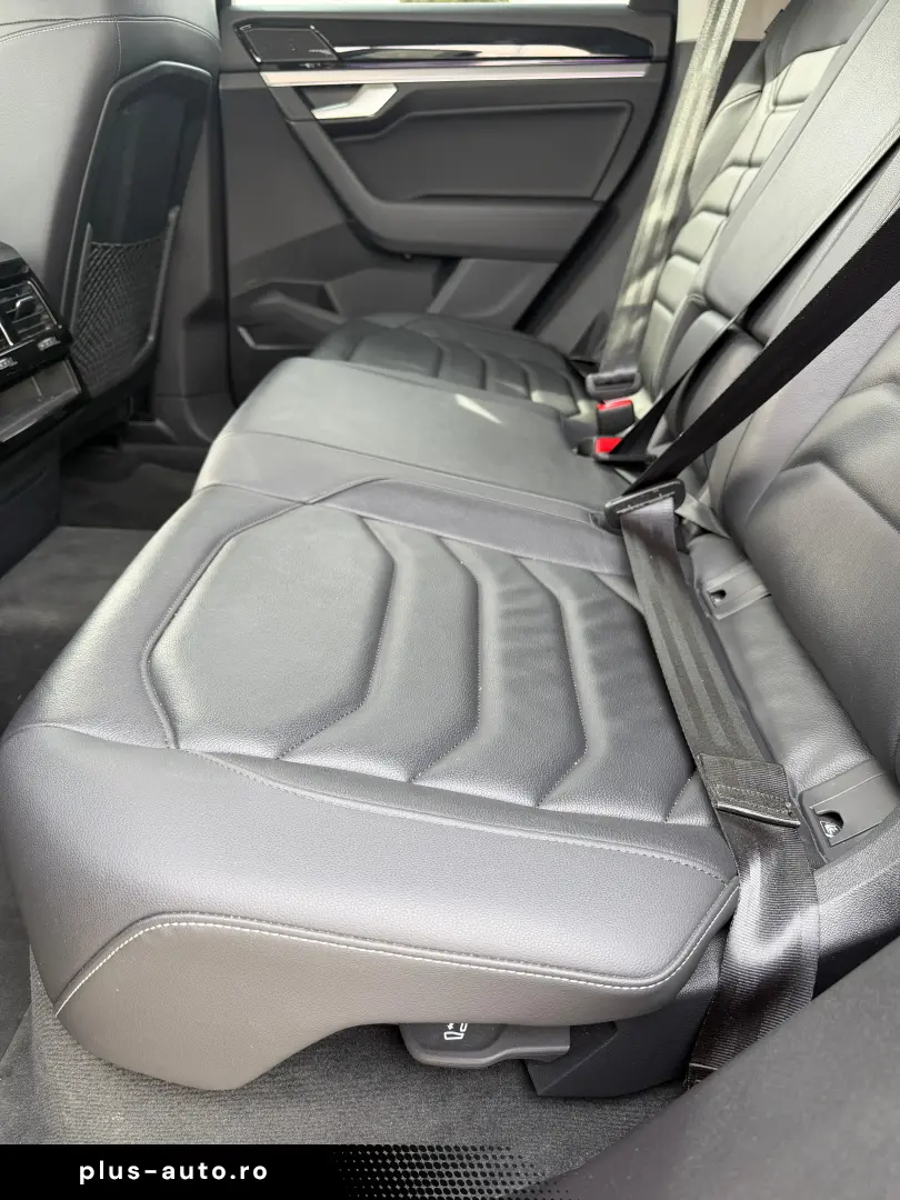 Volkswagen Touareg SUV 2023