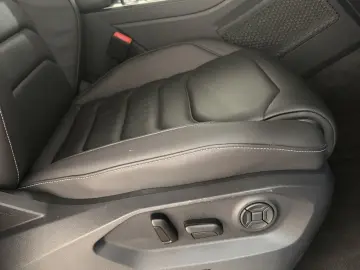 Volkswagen Touareg SUV 2023