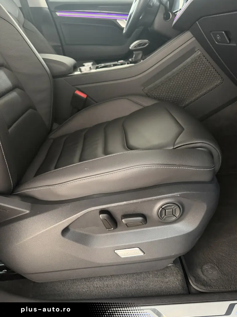 Volkswagen Touareg SUV 2023