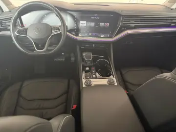 Volkswagen Touareg SUV 2023