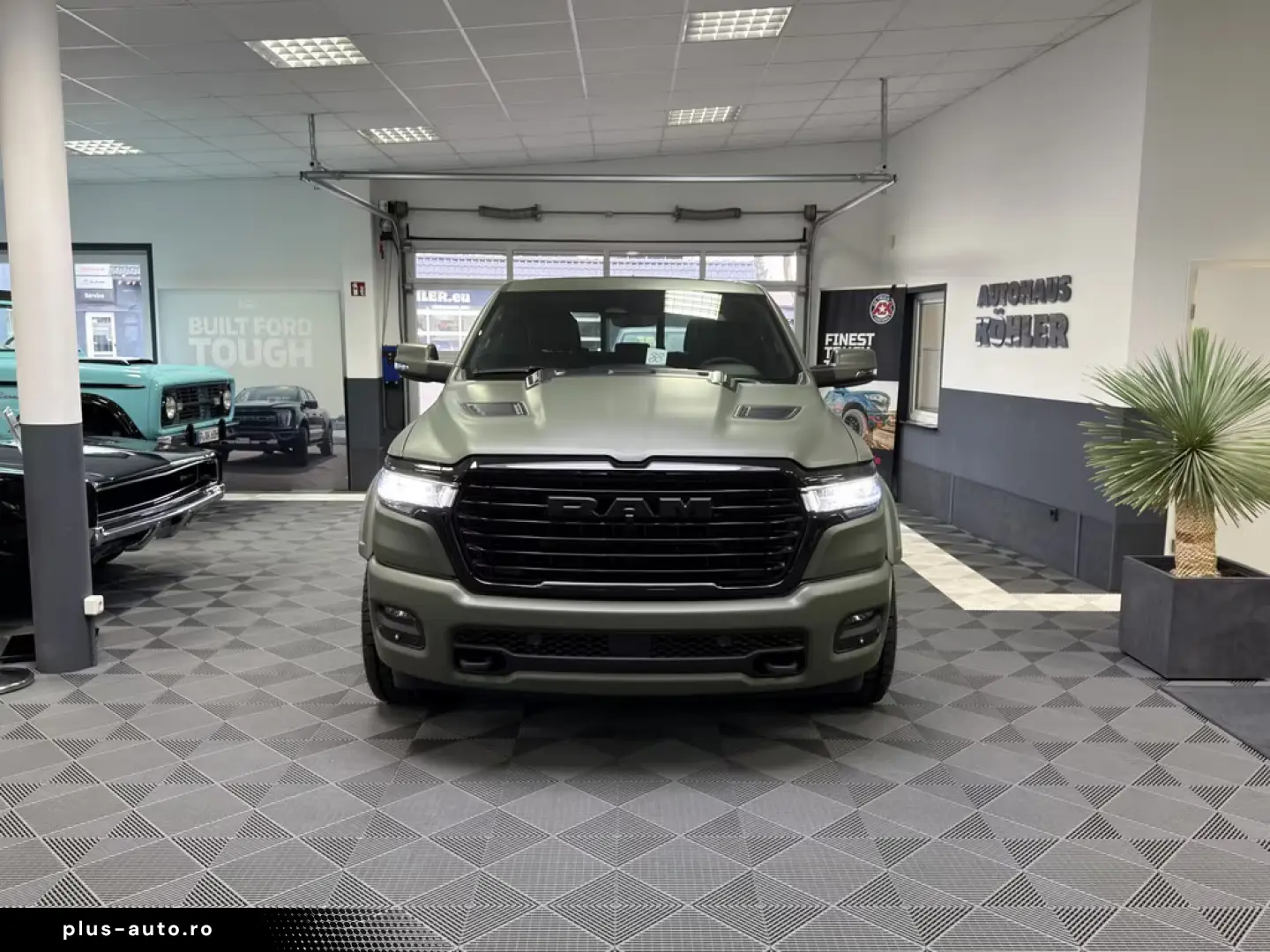 Dodge Ram 1500 Laramie Night ARMY RANGER