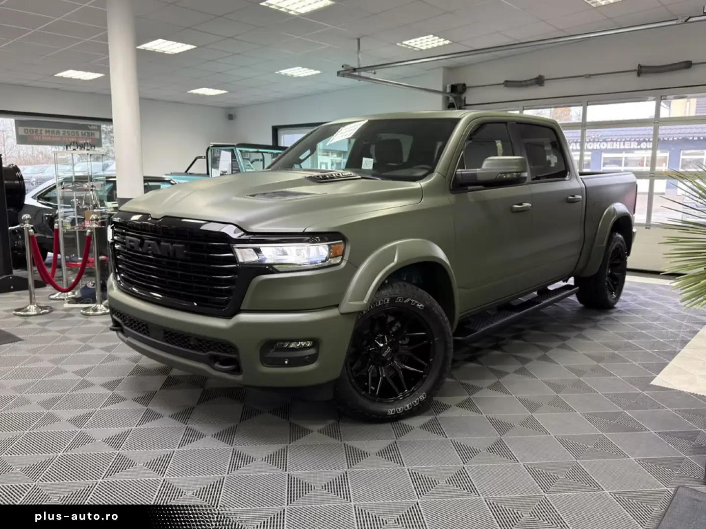 Dodge Ram 1500 Laramie Night ARMY RANGER