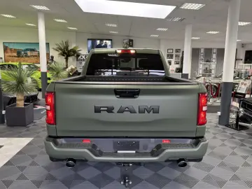 Dodge Ram 1500 Laramie Night ARMY RANGER