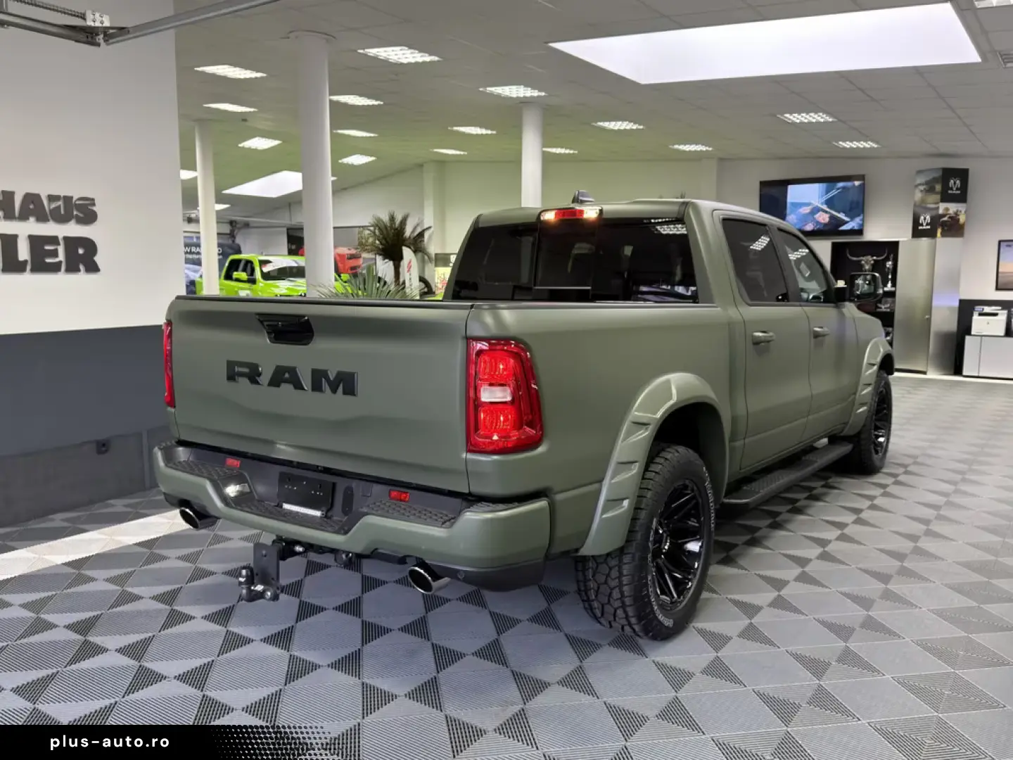 Dodge Ram 1500 Laramie Night ARMY RANGER