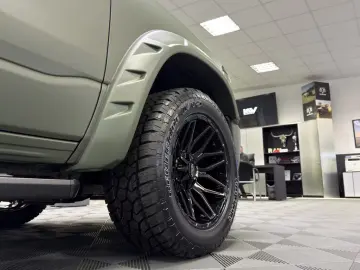 Dodge Ram 1500 Laramie Night ARMY RANGER