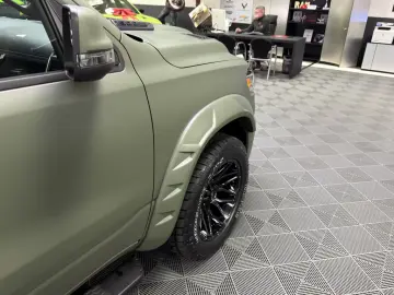 Dodge Ram 1500 Laramie Night ARMY RANGER