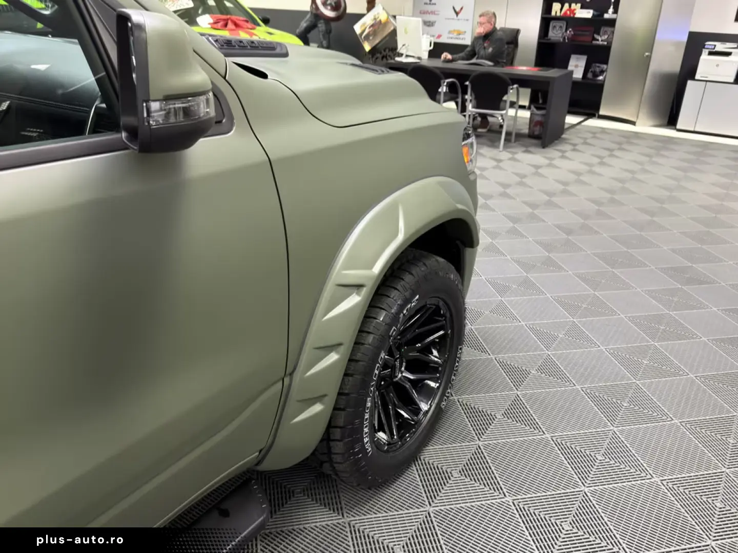 Dodge Ram 1500 Laramie Night ARMY RANGER