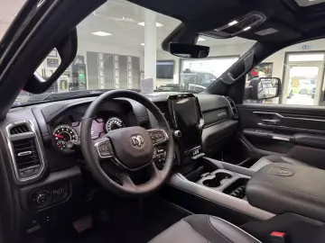 Dodge Ram 1500 Laramie Night ARMY RANGER