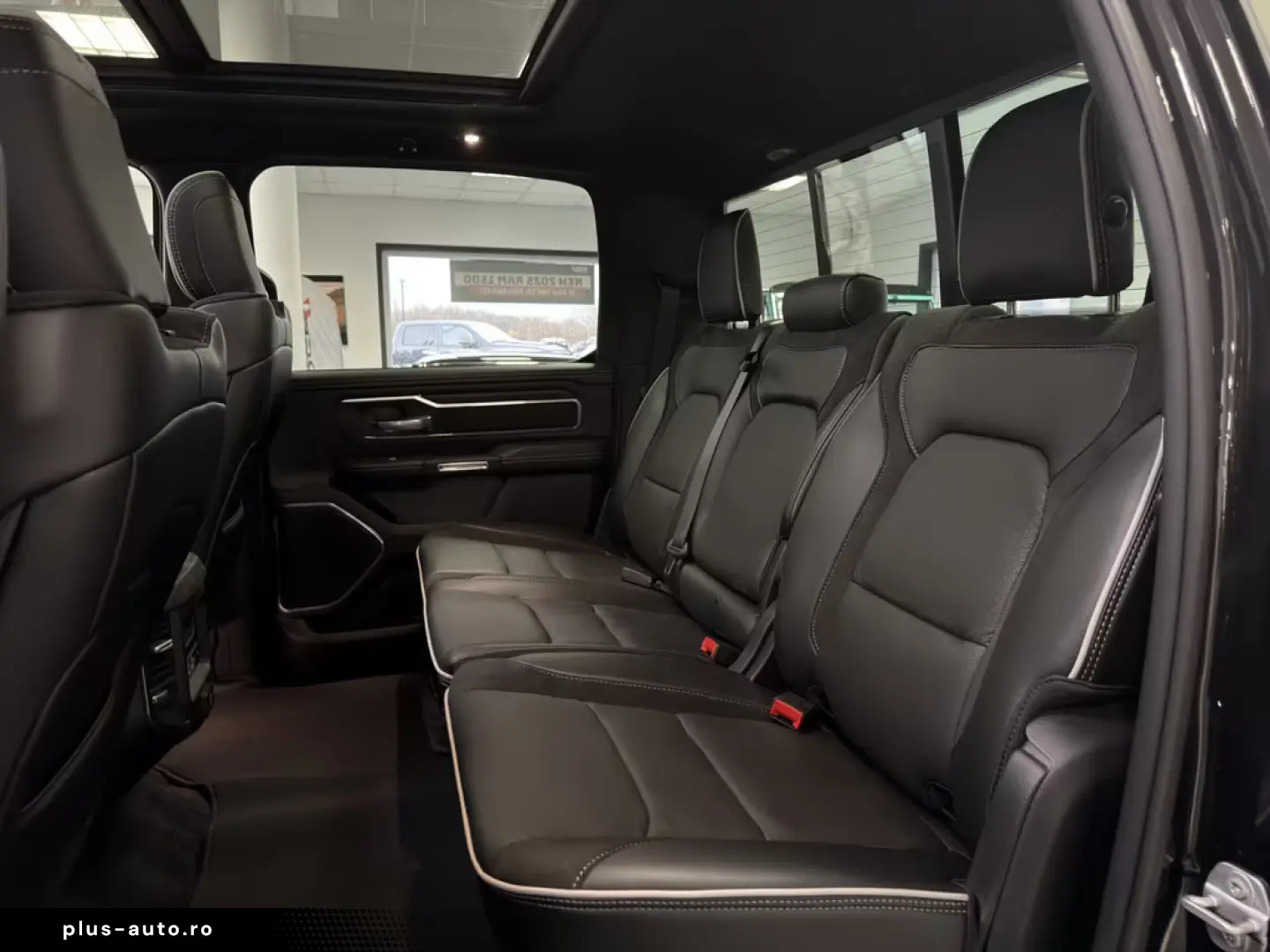 Dodge Ram 1500 Laramie Night ARMY RANGER