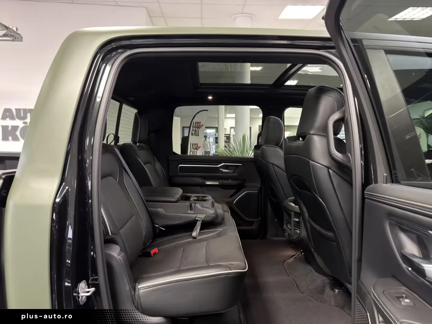 Dodge Ram 1500 Laramie Night ARMY RANGER