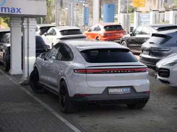 PORSCHE E-Hybrid Coupé INNODRIV-PANO-SPORTABGAS-AHK-VOLL