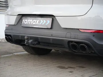 PORSCHE E-Hybrid Coupé INNODRIV-PANO-SPORTABGAS-AHK-VOLL