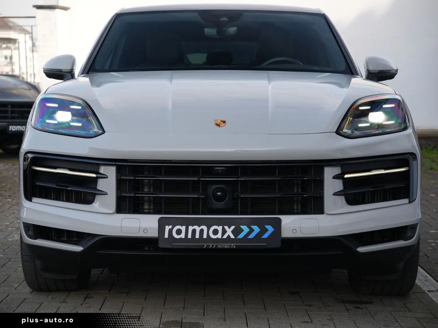 PORSCHE E-Hybrid Coupé INNODRIV-PANO-SPORTABGAS-AHK-VOLL