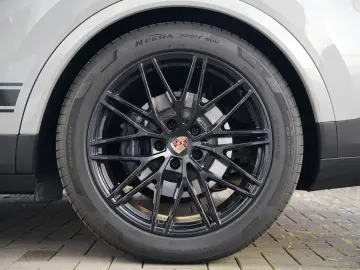 PORSCHE E-Hybrid Coupé INNODRIV-PANO-SPORTABGAS-AHK-VOLL