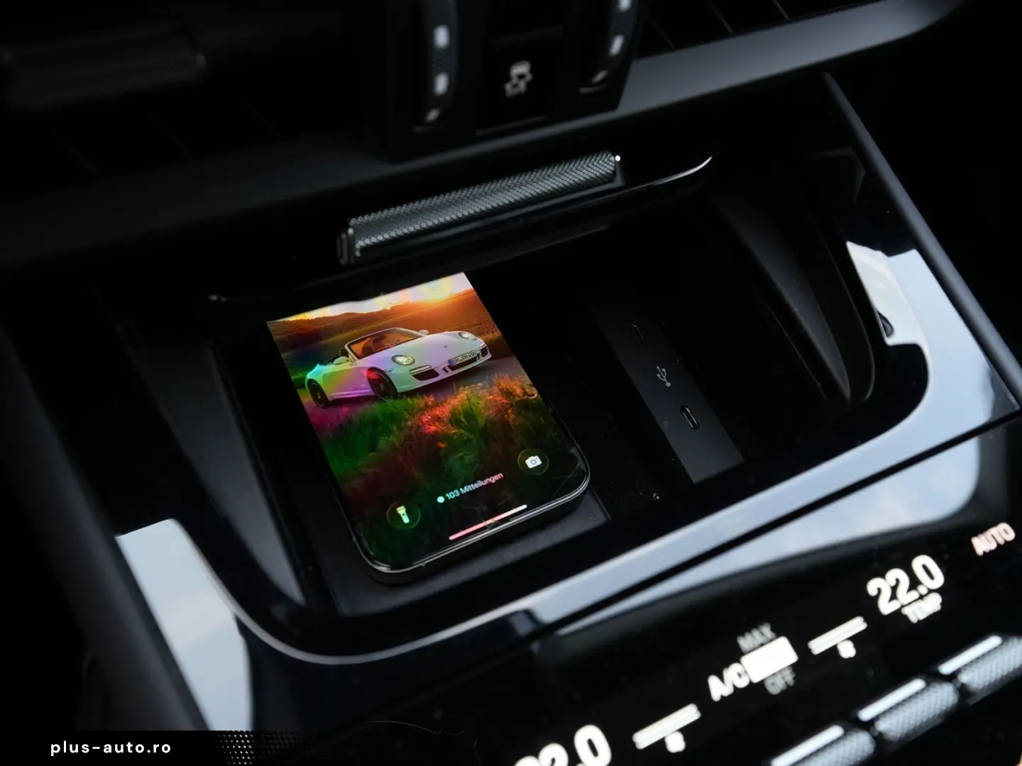 PORSCHE E-Hybrid Coupé INNODRIV-PANO-SPORTABGAS-AHK-VOLL