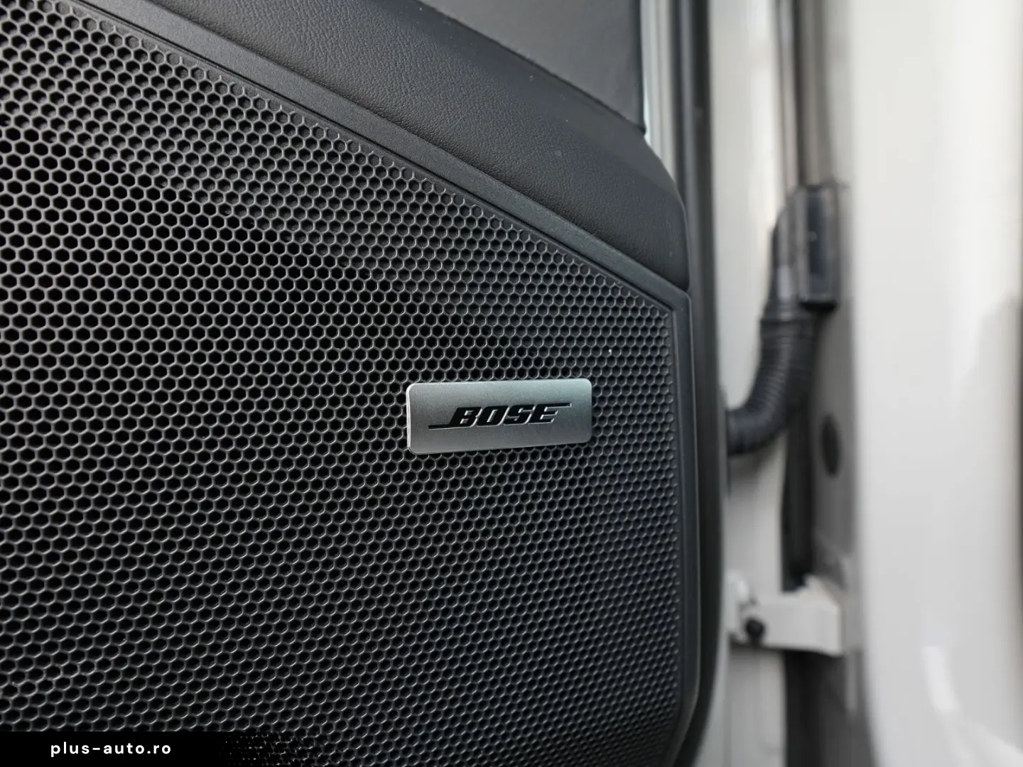 PORSCHE E-Hybrid Coupé INNODRIV-PANO-SPORTABGAS-AHK-VOLL