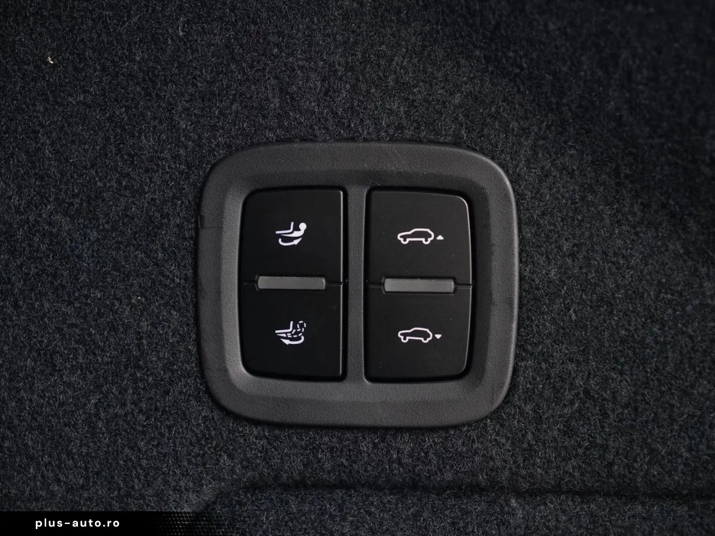 PORSCHE E-Hybrid Coupé INNODRIV-PANO-SPORTABGAS-AHK-VOLL