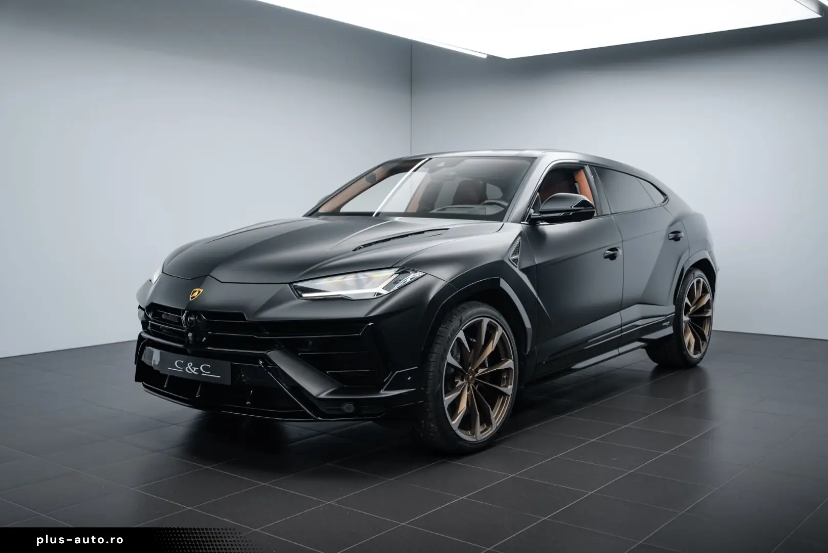 LAMBORGHINI Urus S CARBON B&O AKRAPOVIC PANO 23  STYLE
