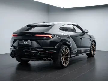 LAMBORGHINI Urus S CARBON B&O AKRAPOVIC PANO 23  STYLE
