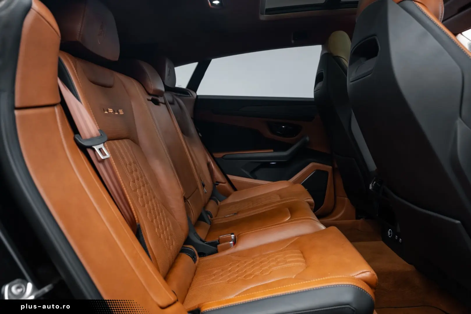 LAMBORGHINI Urus S CARBON B&O AKRAPOVIC PANO 23  STYLE