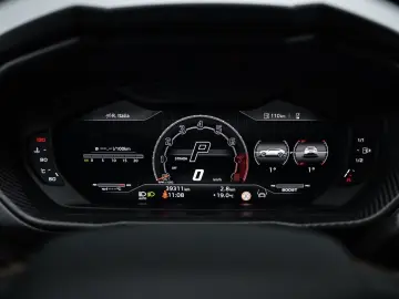 LAMBORGHINI Urus S CARBON B&O AKRAPOVIC PANO 23  STYLE