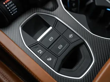 LAMBORGHINI Urus S CARBON B&O AKRAPOVIC PANO 23  STYLE