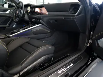 PORSCHE 992 Turbo S   InnoDrive   Lift   Approved   NEU