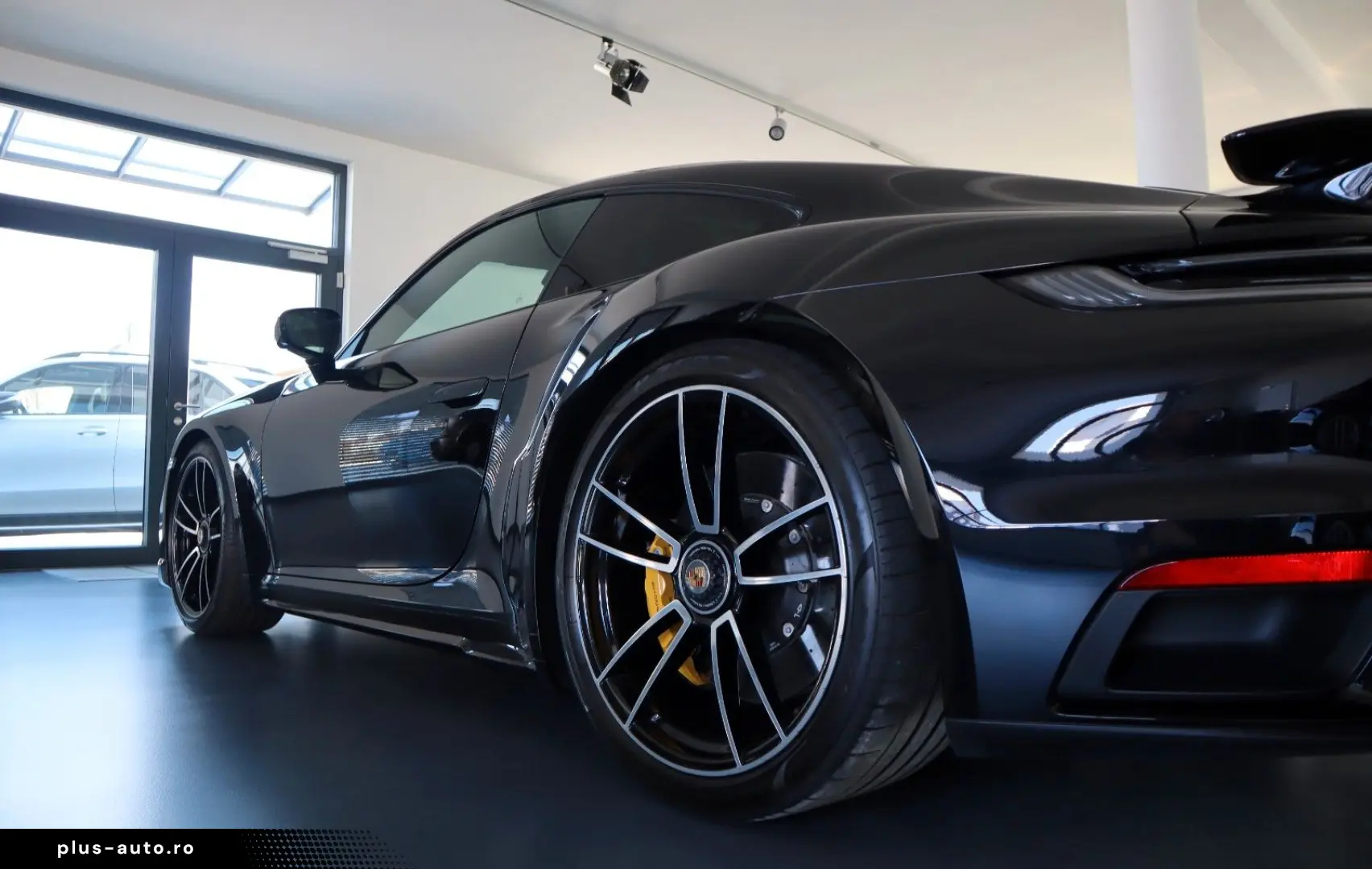 PORSCHE 992 Turbo S   InnoDrive   Lift   Approved   NEU