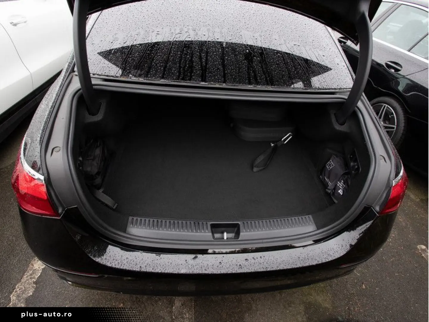 MERCEDES-BENZ E400e 4M Exclusive SuperScreen Burm 360 Ventil