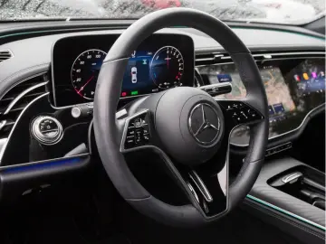 MERCEDES-BENZ E400e 4M Exclusive SuperScreen Burm 360 Ventil