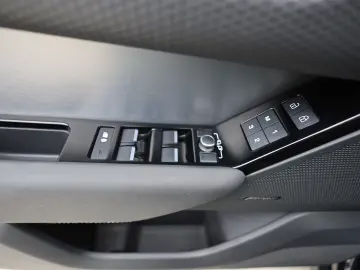 Land Rover Range Rover Velar 2.0 D200 MHEV 204 CP