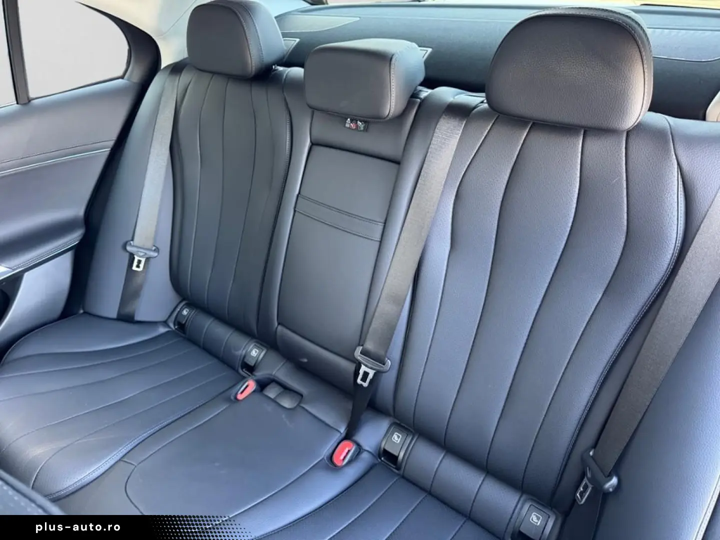 MERCEDES-BENZ E450d 4M SuperScreen Burmester Ventilation 360