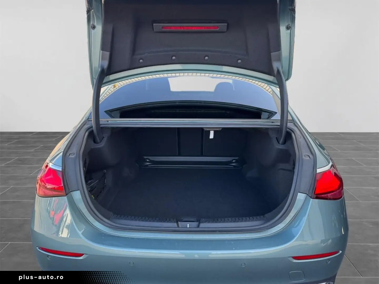 MERCEDES-BENZ E450d 4M SuperScreen Burmester Ventilation 360