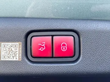 MERCEDES-BENZ E450d 4M SuperScreen Burmester Ventilation 360