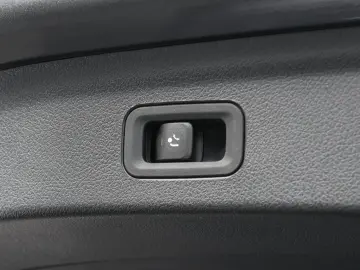 MERCEDES-BENZ GLE350de 4M AMG SoftClose Venti Burmester 360