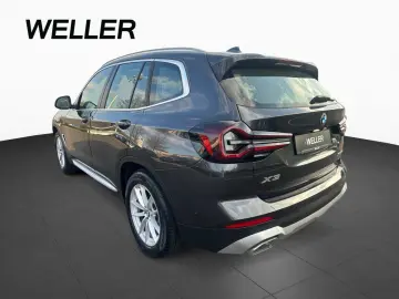 BMW X3 xDrive20d AHK Pano DAProf H K 360 StHzg Laser