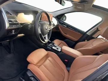 BMW X3 xDrive20d AHK Pano DAProf H K 360 StHzg Laser