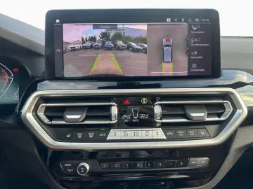 BMW X3 xDrive20d AHK Pano DAProf H K 360 StHzg Laser